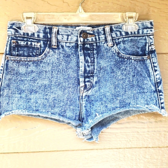 Forever 21 Premium High Rise Jean Shorts Women's Sz 28 - Picture 1 of 6